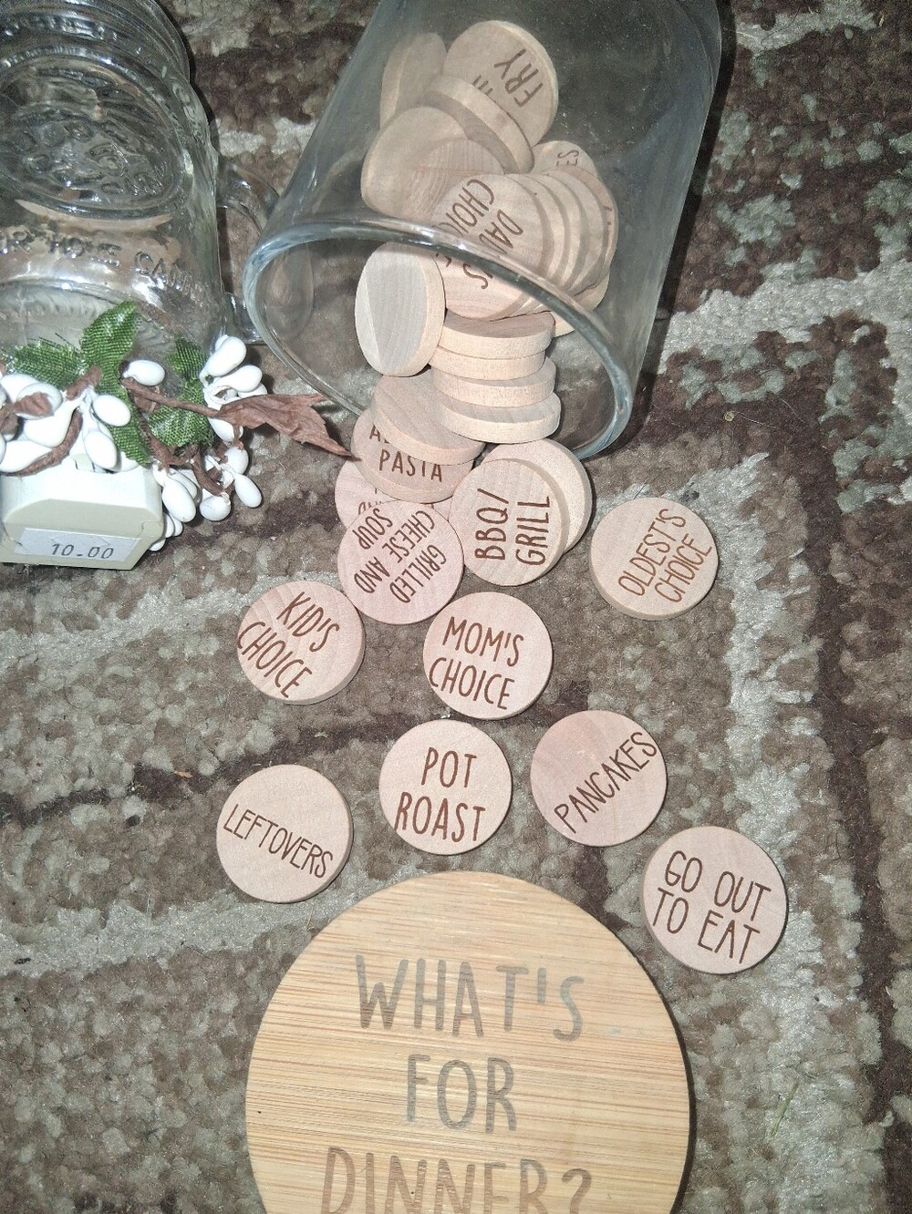 Wood Dinner Choice Tokens - Set of Round Meal Markers And Golden harvest Light